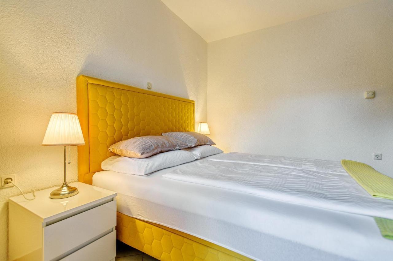 Comfort Apartments In Peaceful Area Zadar - With Garden Extérieur photo