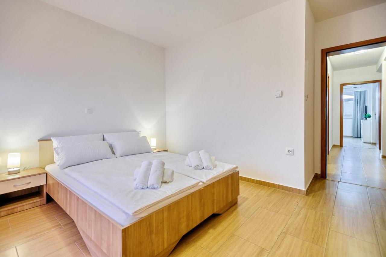Comfort Apartments In Peaceful Area Zadar - With Garden Extérieur photo