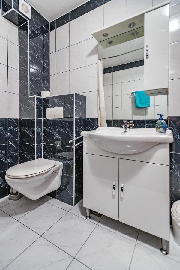 Comfort Apartments In Peaceful Area Zadar - With Garden Extérieur photo