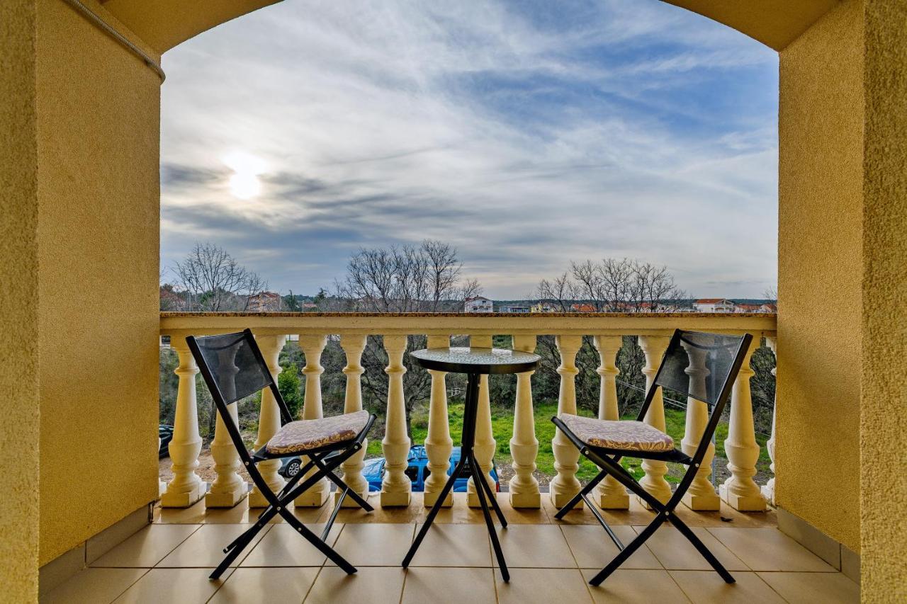 Comfort Apartments In Peaceful Area Zadar - With Garden Extérieur photo