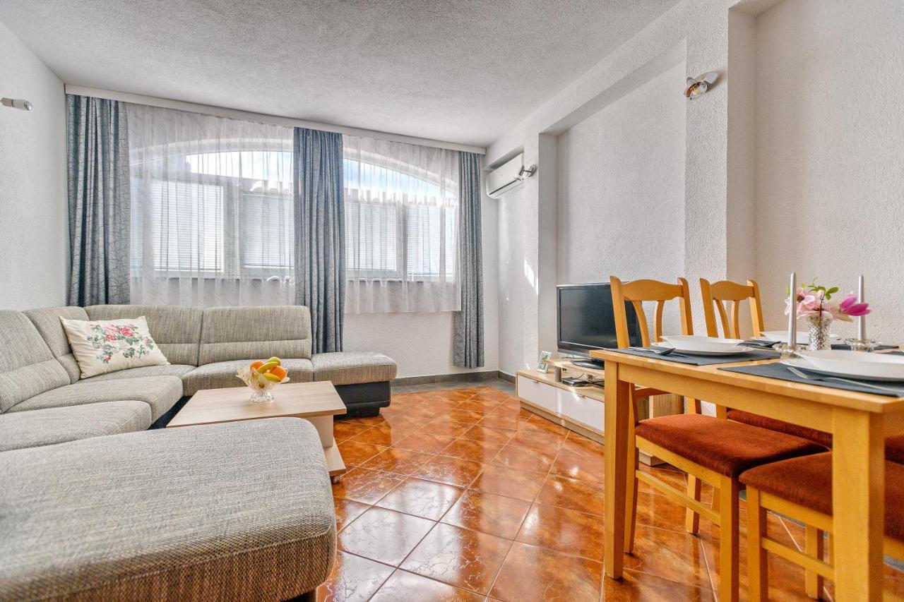 Comfort Apartments In Peaceful Area Zadar - With Garden Extérieur photo